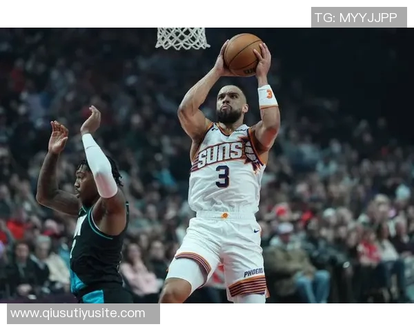 狄龙布鲁克斯勇猛表现24投10中砍下全队最高25分正负值加8助力球队胜利